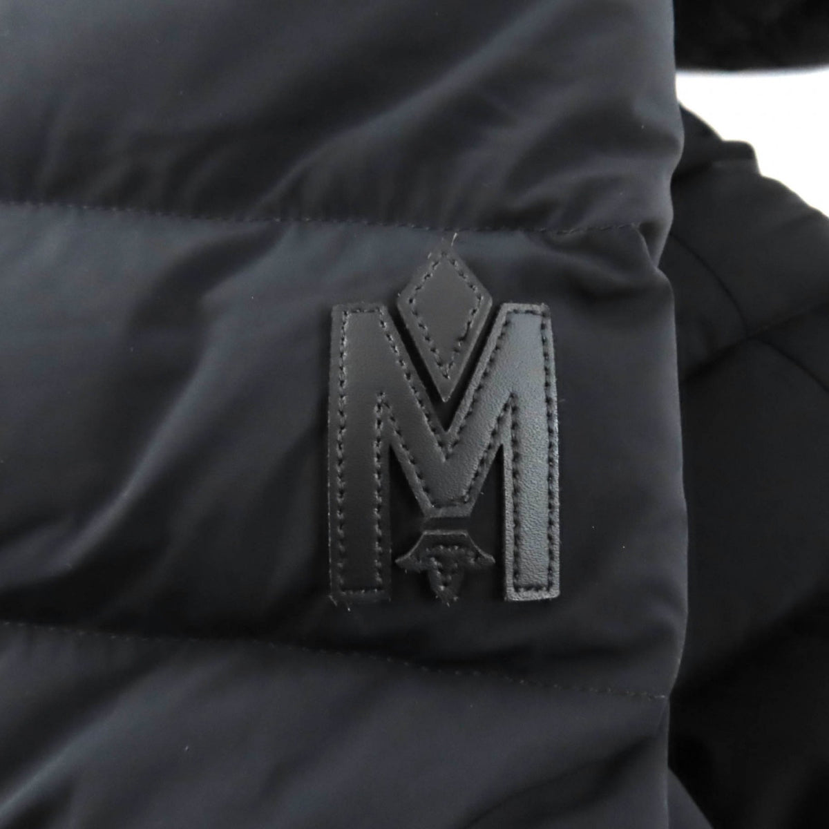 マッカージュ FARREN レザーロゴワッペン・フード付 ZIP UP ダウンコート ブラック XS レディース
