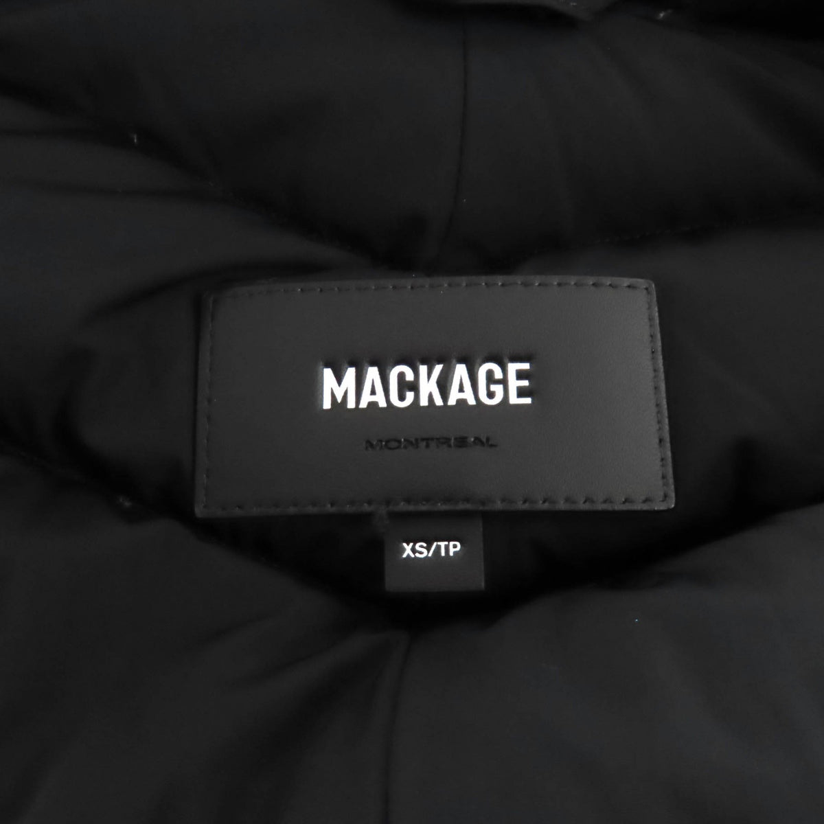 マッカージュ FARREN レザーロゴワッペン・フード付 ZIP UP ダウンコート ブラック XS レディース