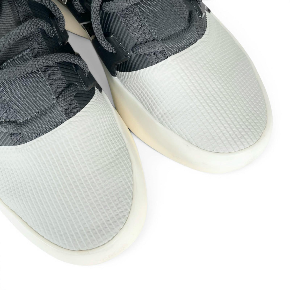 アディダス FEAR OF GOD ATHLETHICS 1 BASKETBALL ミッドソール スニーカー ブラック 30 メンズ