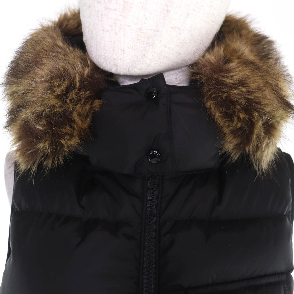モンクレール BAIRON ロゴワッペン・フード付 ZIP UP ダウンベスト ブラック 1 レディース