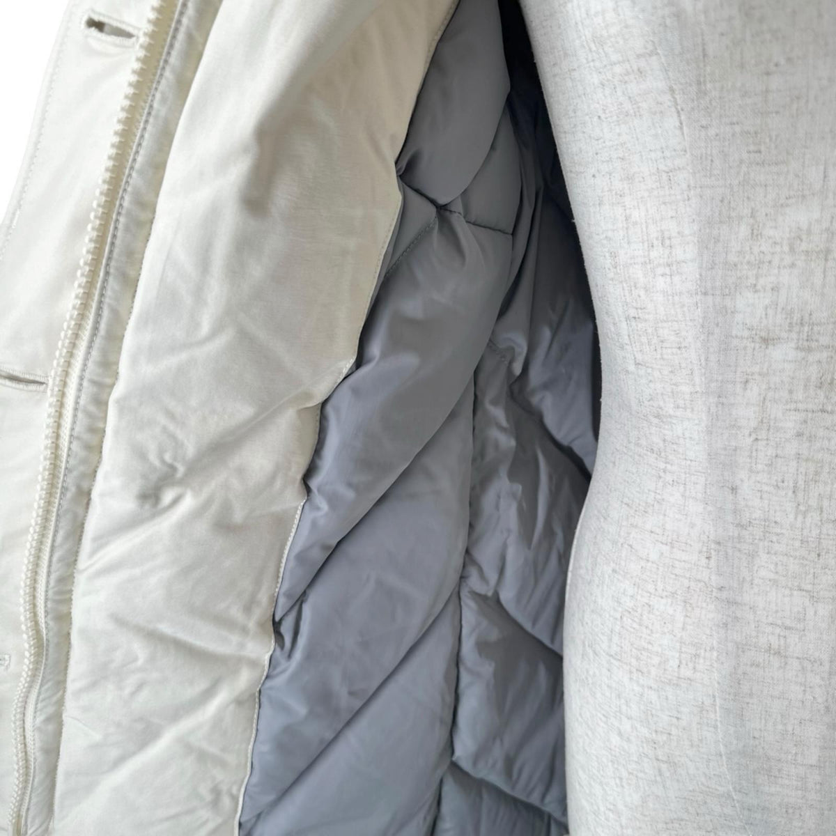 ウールリッチ LUXURY ARCTIC PARKA ファー付 ダウンジャケット アイボリー S レディース
