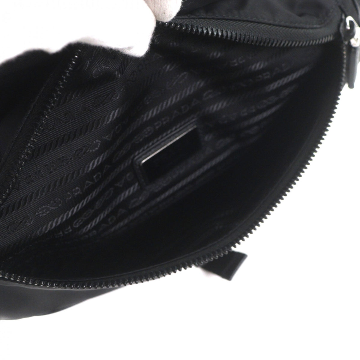 プラダ トライアングルロゴ 三角プレート Re-Nylon ボディバッグ ブラック メンズ