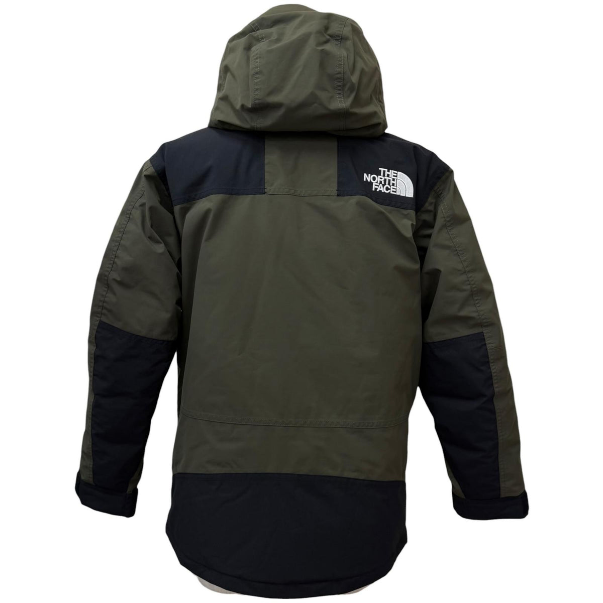 ザ・ノースフェイス Mountain Down Jacket GORE-TEX フーデッド ダウンジャケット カーキ M メンズ