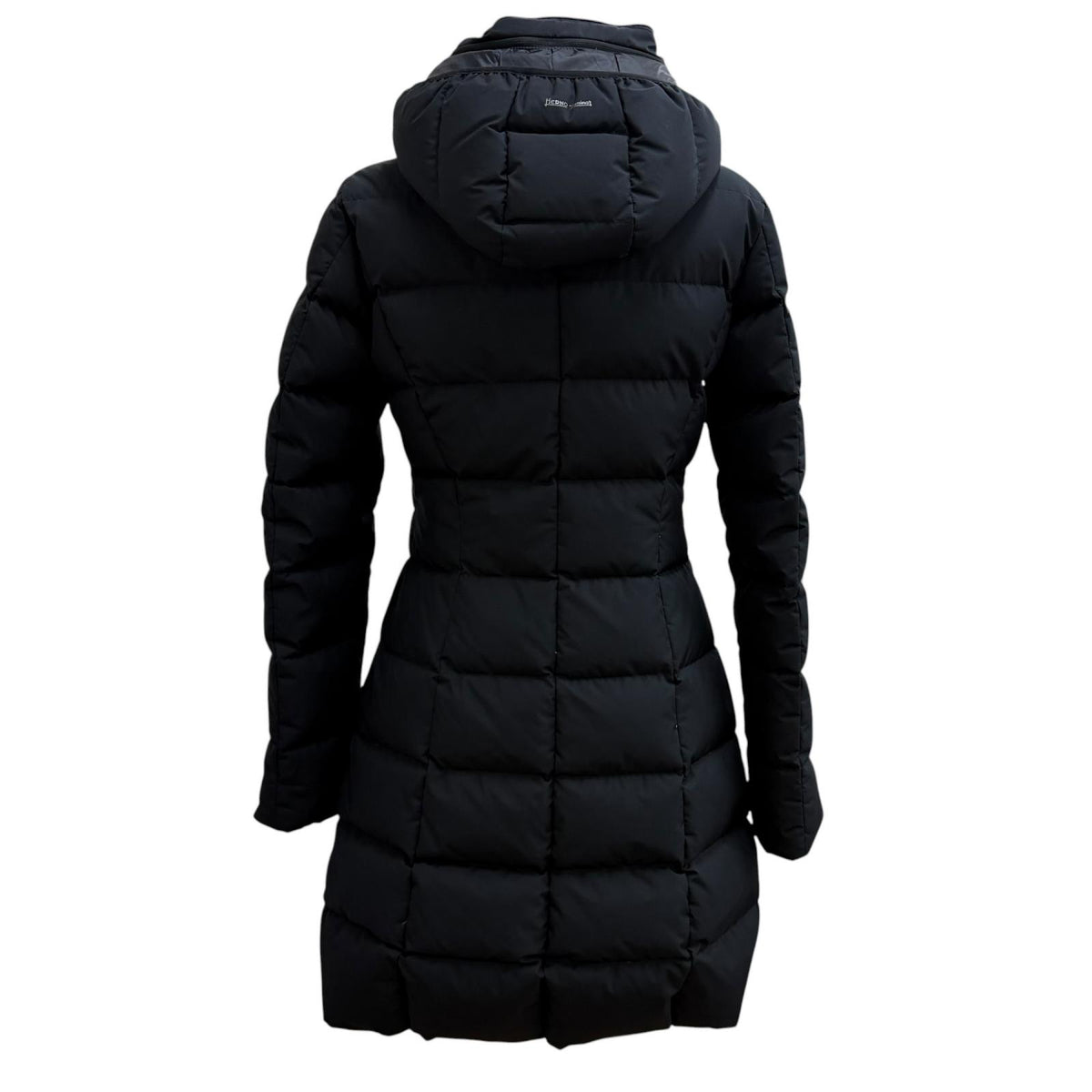 ヘルノ Laminar GORETEX フード付 ロゴ入り ZIP UP ダウンコート ブラック 38 レディース