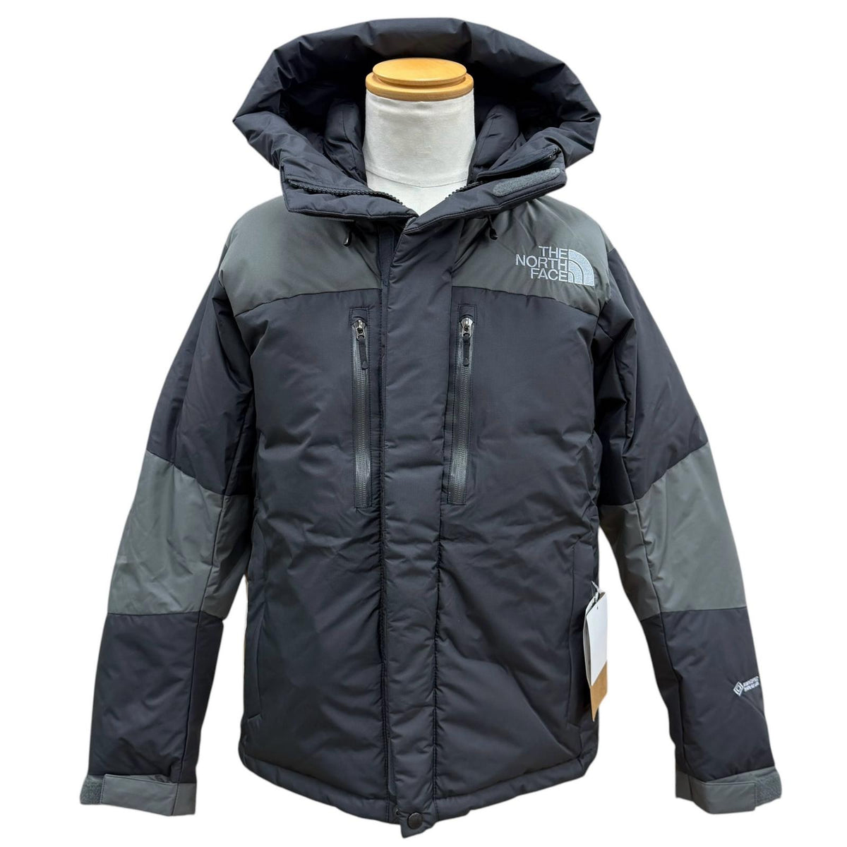 ザ・ノースフェイス Baltro Light Jacket WINDSTOPPER GORE-TEX ロゴ刺繍 フーデッド ダブルジップアップ ダウンジャケット ヒューズボックスグレー S メンズ