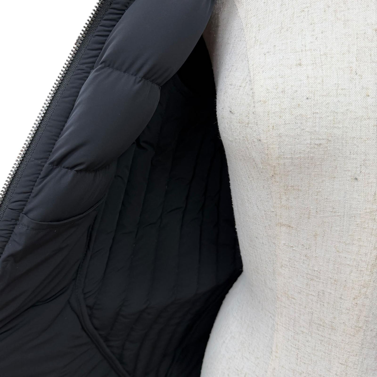 マッカージュ FARREN レザー使い フード付 ZIP UP ダウンコート ブラック XS レディース
