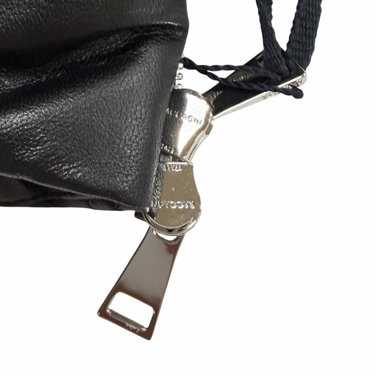 モンクレール ADIB ロゴボタン付 ZIP UP レザー ダウンジャケット ブラック 1 レディース