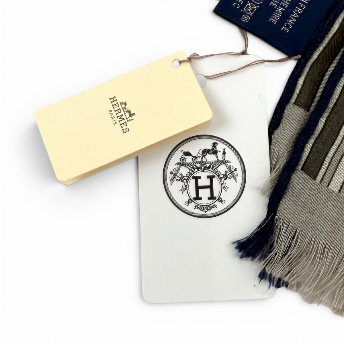 エルメス レクタングル BRIDES ET GRIS GRIS 馬勒とチャーム ストール ベージュ レディース