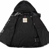 モンクレール DRUMS GILET ロゴワッペン カモフラージュ柄 迷彩柄 ダウンベスト ブラック 8anni 130cm キッズ
