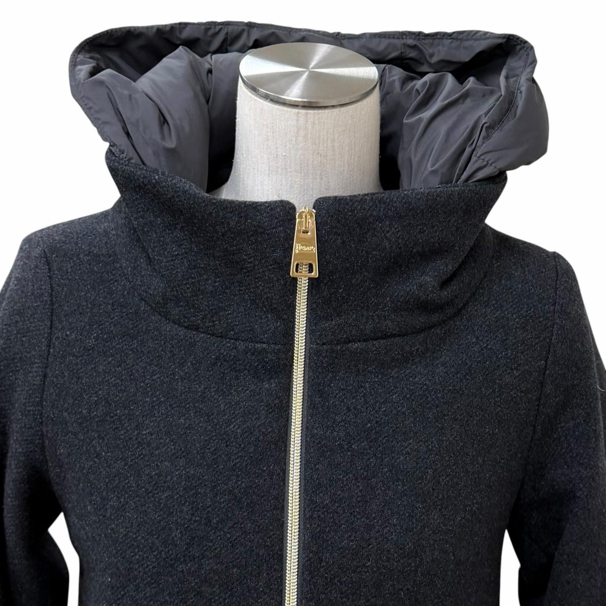 ヘルノ フード付 切替デザイン ZIP UP ダウンコート グレー 38 レディース