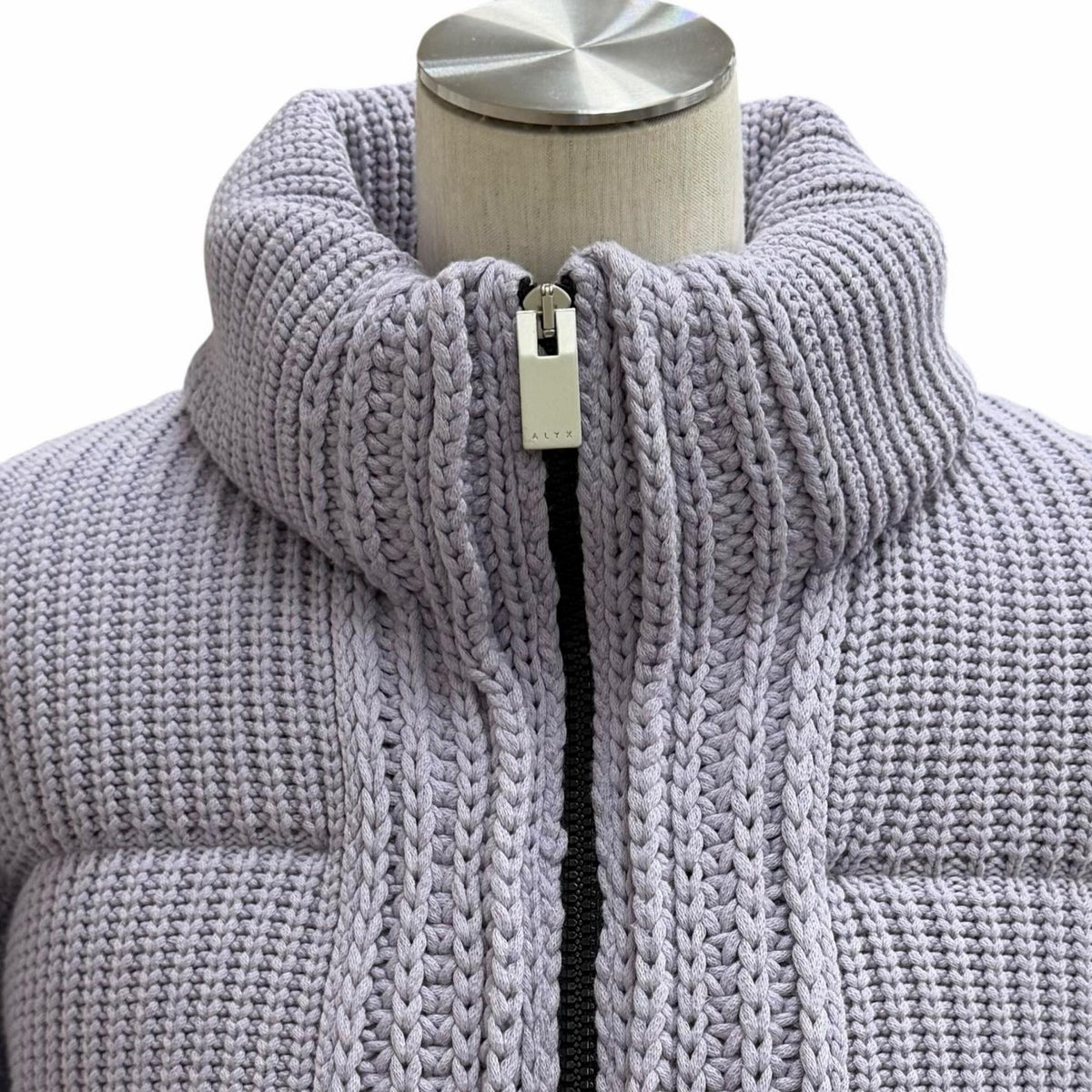 モンクレール ジーニアス 6 モンクレール 1017 アリックス9SM GARDIGAN ロゴワッペン付 ZIP UP ダウンジャケット パープル M レディース