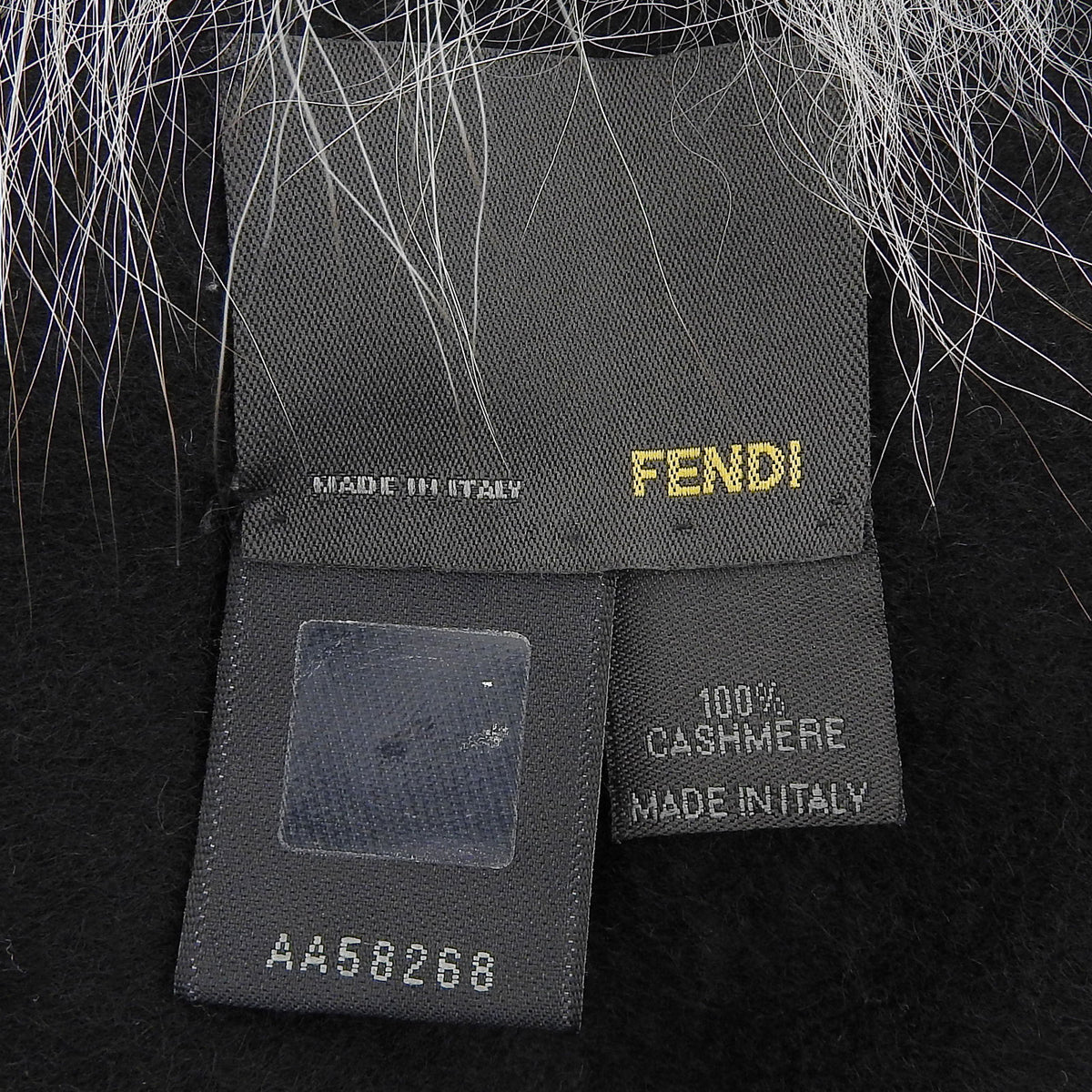 フェンディ フリンジ付き マフラー ストール 本毛皮ショール ブラック レディース