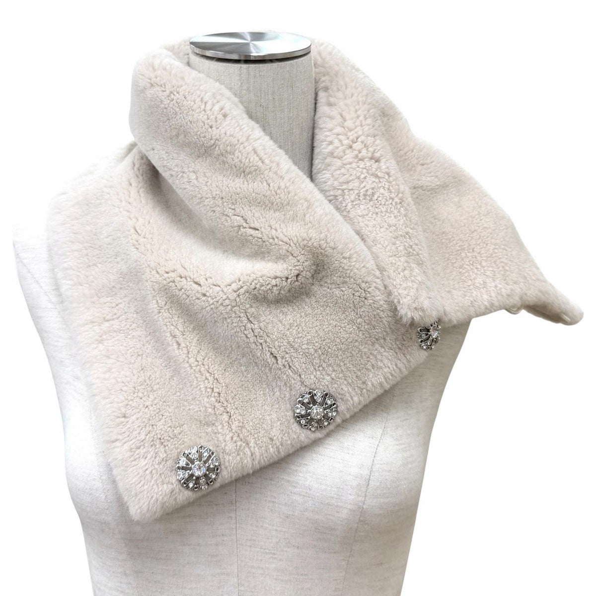 フォクシー Jewel Snood クリスタルボタン ヌートリアファー スヌード ライトベージュ F レディース
