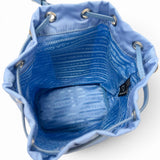 プラダ トライアングルロゴ Re-Nylon 巾着バッグ ハンドバッグ ライトブルー メンズ