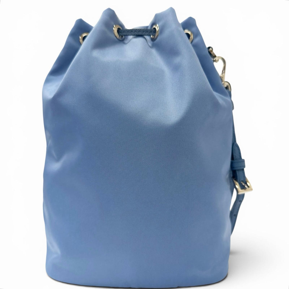 プラダ トライアングルロゴ Re-Nylon 巾着バッグ ハンドバッグ ライトブルー メンズ