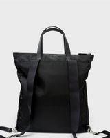 NEWSEDのPRADA Re-Nylon製ブラック2WAYバックパック兼トートバッグ。サフィアーノレザーのハンドル付き