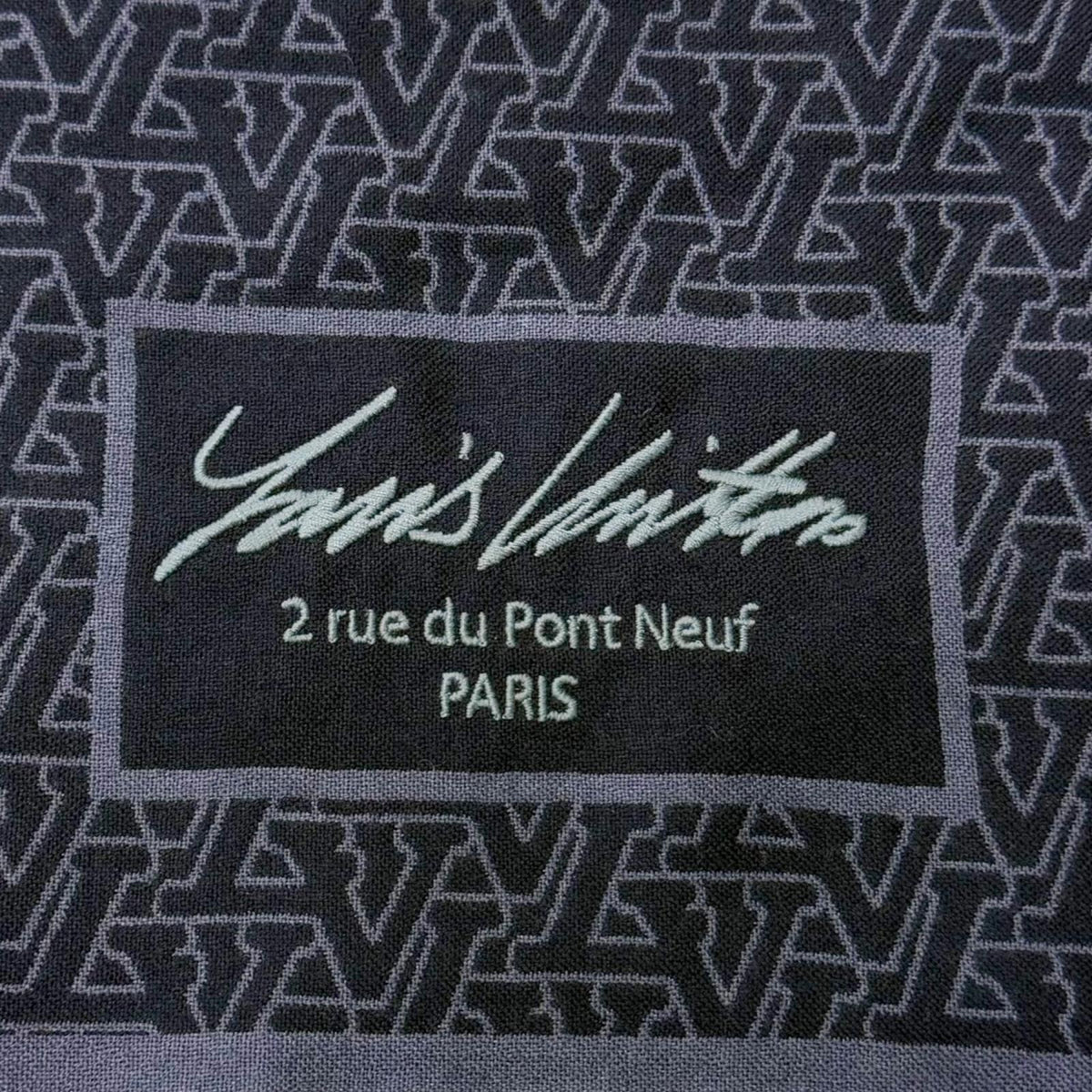 ルイヴィトン LV スタンドアウト ロゴ総柄 ストール マフラー ネイビー メンズ