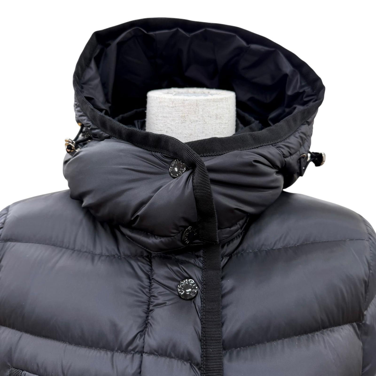 モンクレール HERMINE エルミンヌ ロゴワッペン・フード付 ZIP UP ダウンコート ブラック 54847 レディース