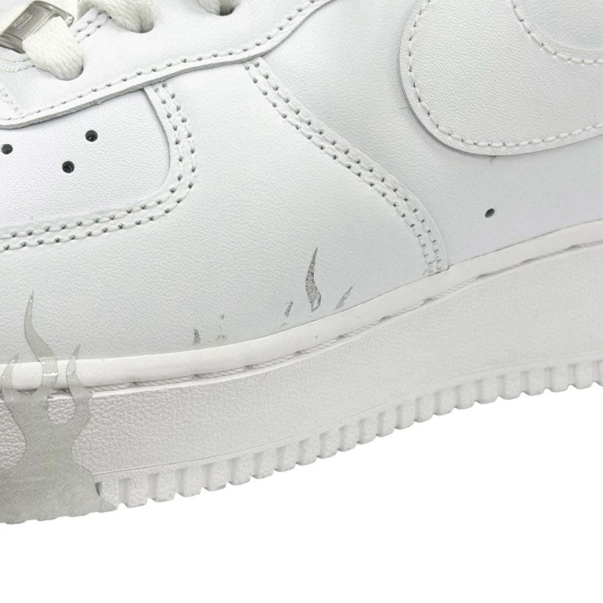 ナイキ AIR FORCE 1 エア フォース ワン ファイヤーパターン スニーカー ホワイト 29 メンズ