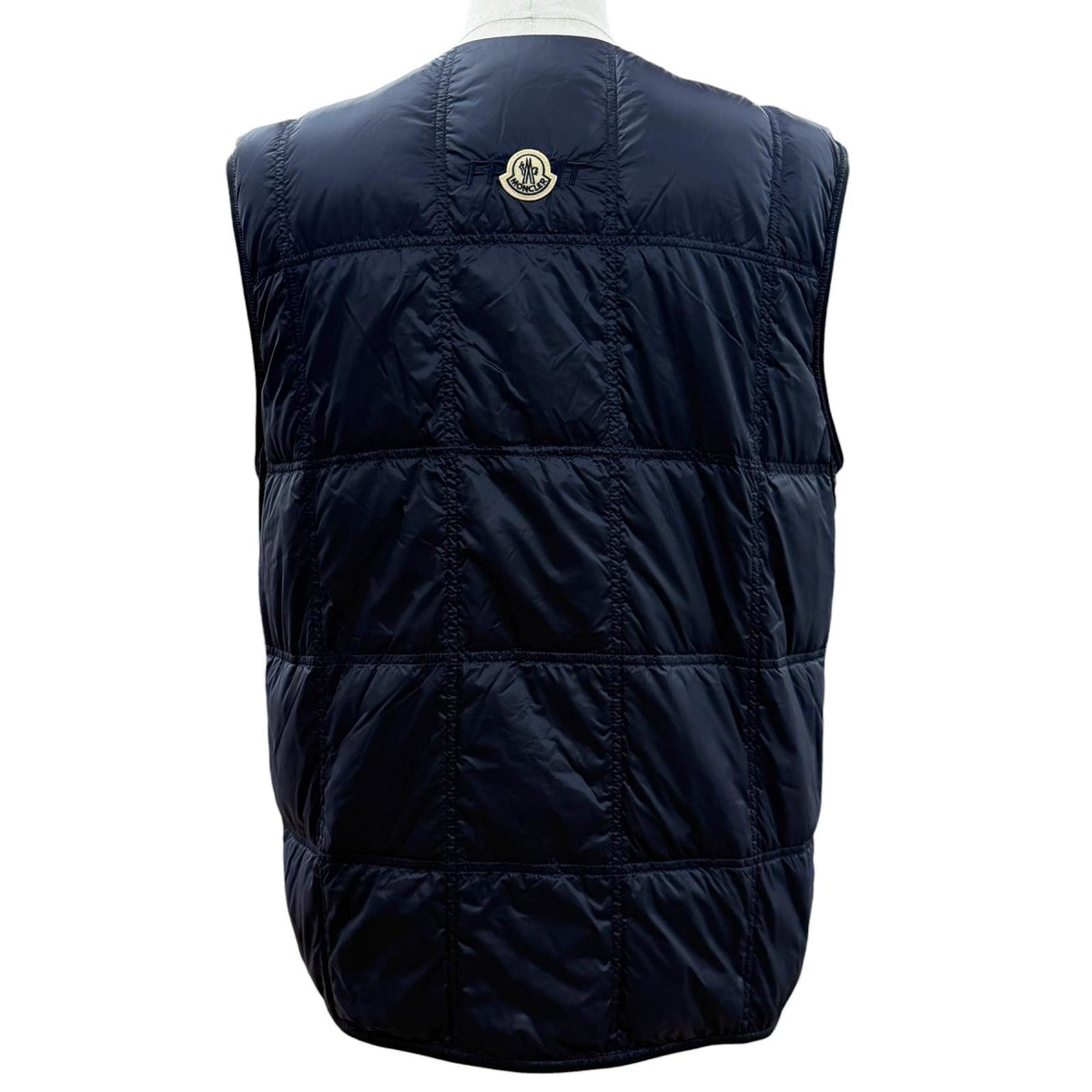モンクレールジーニアス 7 フラグメント ヒロシフジワラ VAILE GILET ロゴワッペン付き ダウンベスト ネイビー 3 メンズ