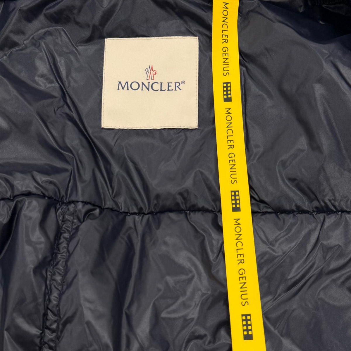 モンクレールジーニアス 7 フラグメント ヒロシフジワラ VAILE GILET ロゴワッペン付き ダウンベスト ネイビー 3 メンズ