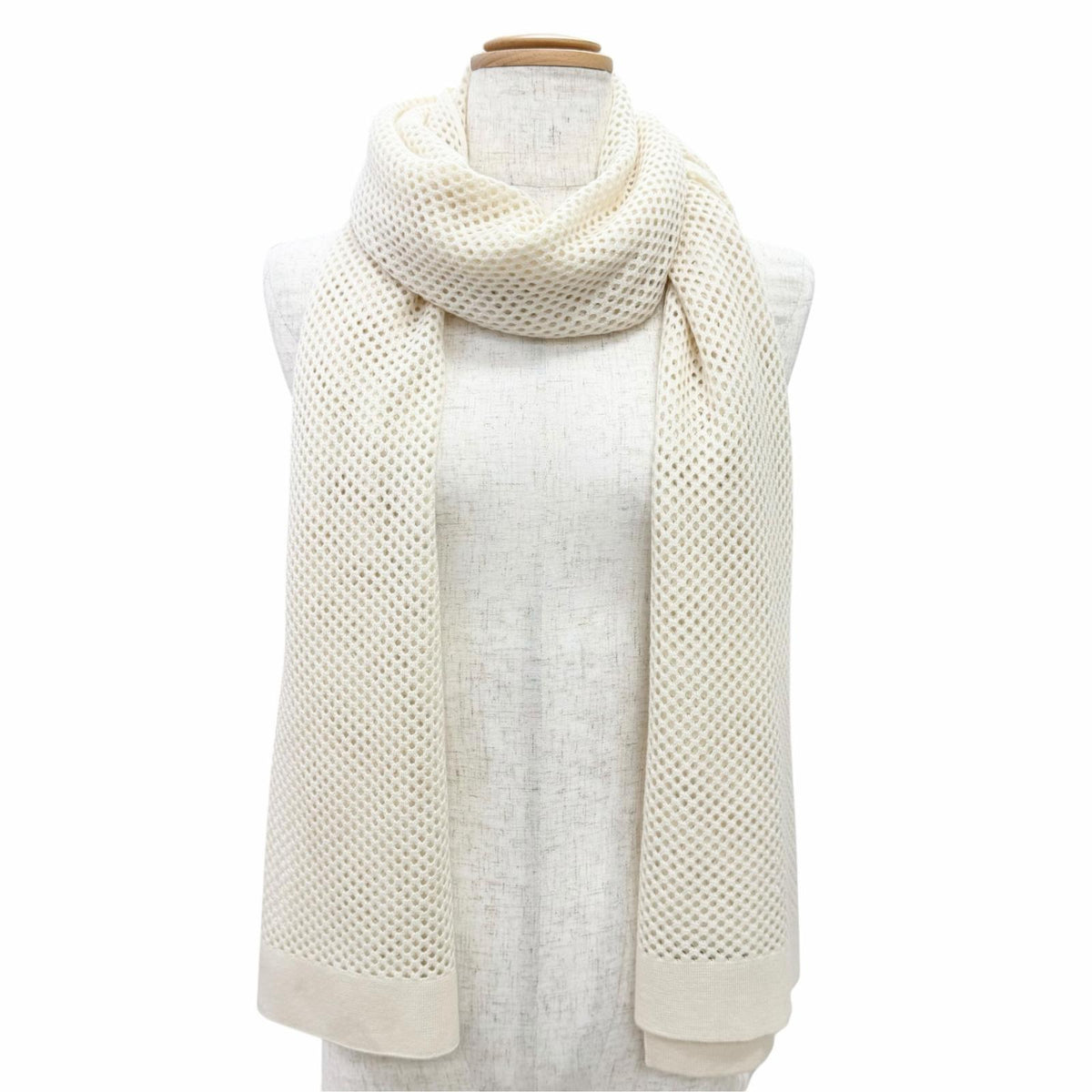 エルメス MAILLE FILET マイユ フィレ ロゴレザーワッペン付き ストール アイボリー レディース