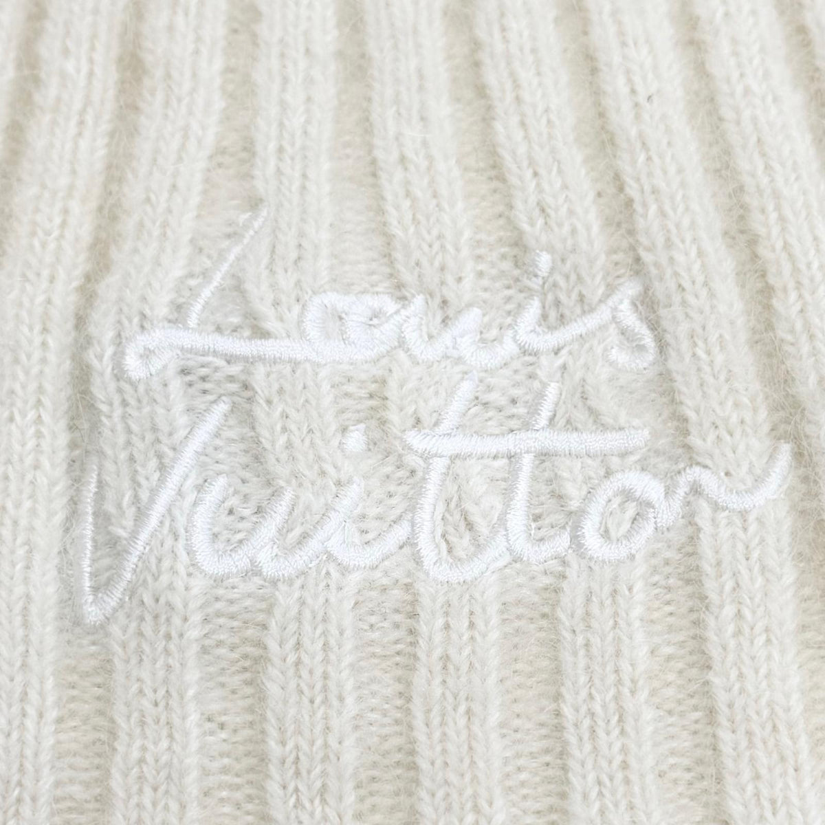 ルイヴィトン ビーニー LV スクリプト ロゴ刺繍 ニット帽 ニットキャップ エクリュ S レディース
