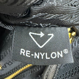 プラダ トライアングルロゴ Re-Nylon サーフプリント リストレット付 化粧ポーチ ブルー レディース