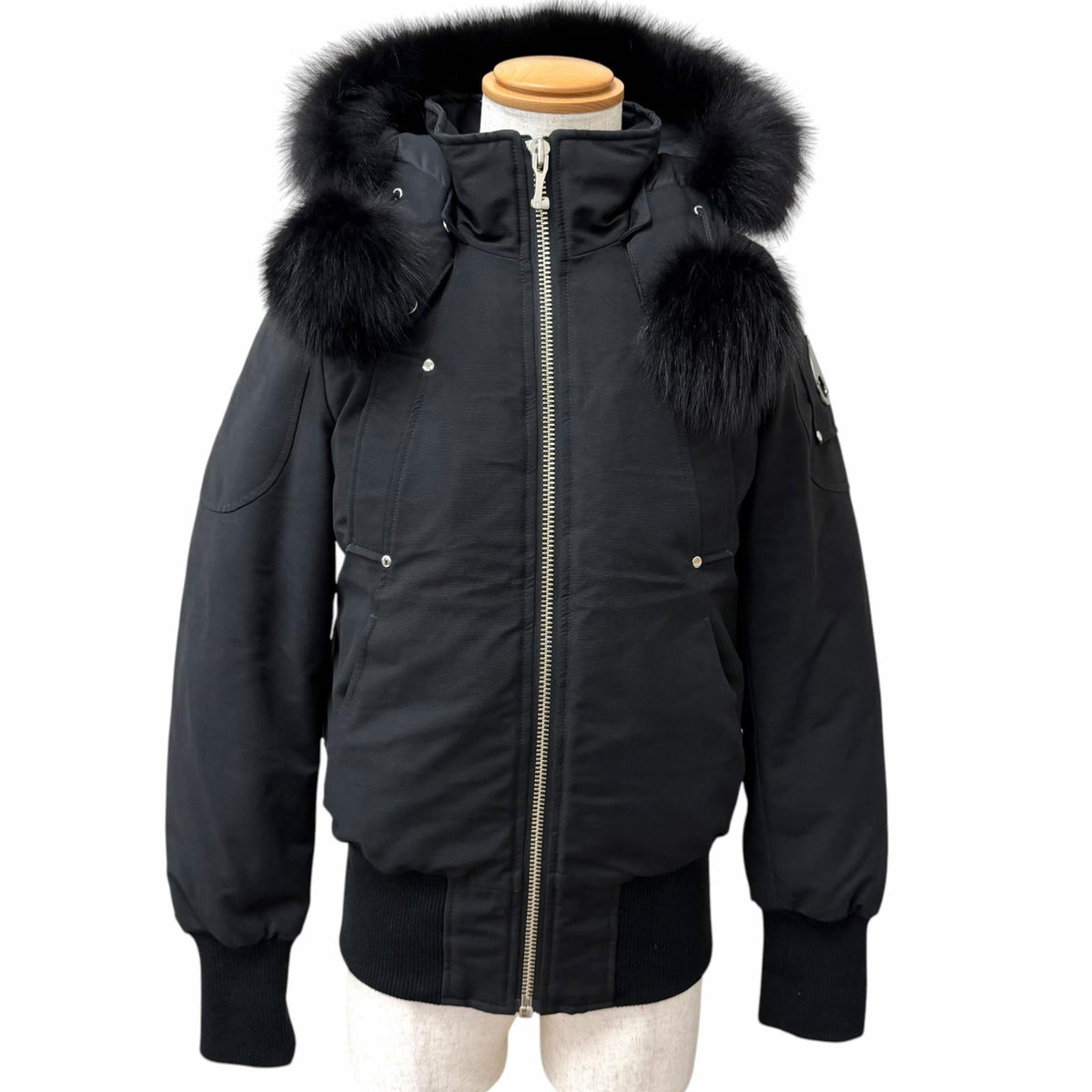 ムースナックルズ Ballistic Bomber Neoshear Jacket JAPAN ONLY ダウンジャケット ブラック M メンズ