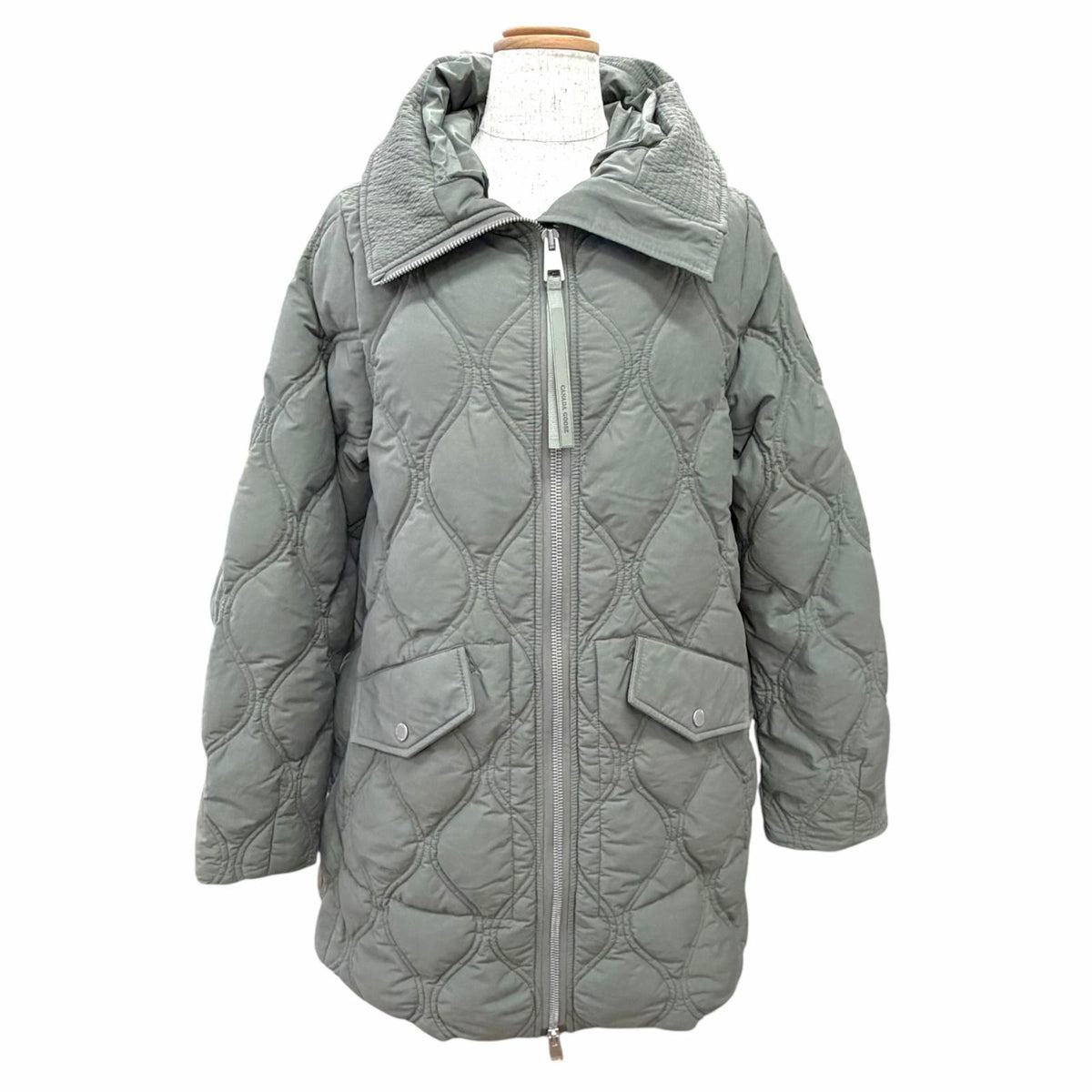 カナダグース Alessia Coat アレッシア コート ロゴワッペン フード付き ダブルニードルキルティング ダウンコート XS レディース
