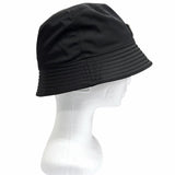 プラダ トライアングルロゴ 三角プレート Re-Nylon バケット ハット ブラック M メンズ
