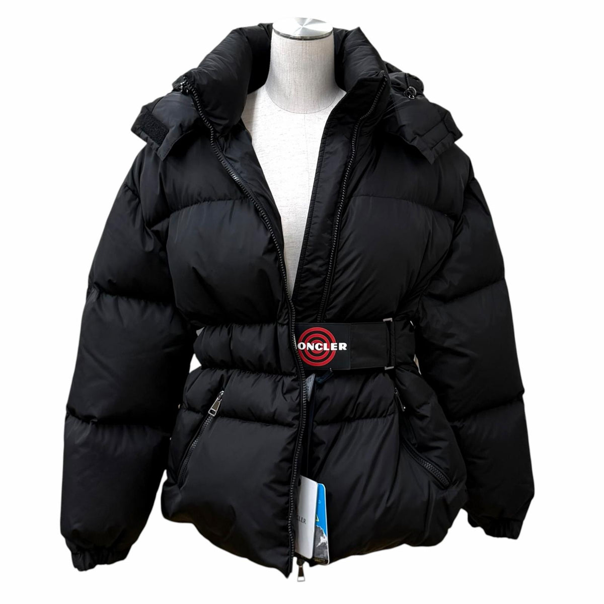 モンクレール DANUBE ロゴ入りベルト フード付 ZIP UP ダウンジャケット ブラック 1 レディース