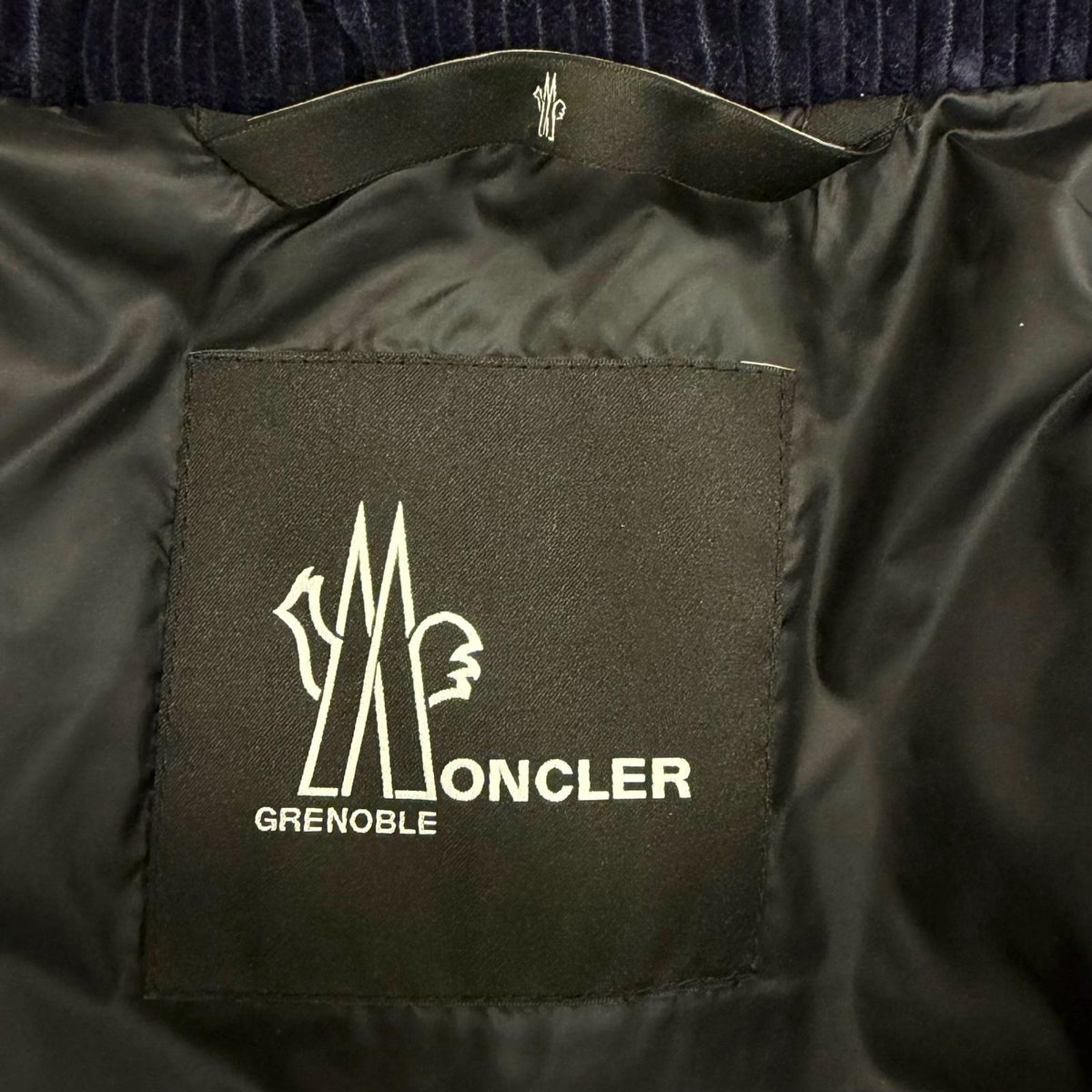 モンクレール グルノーブル BERZIN GILET ロゴワッペン ダウンベスト ネイビー 0 メンズ