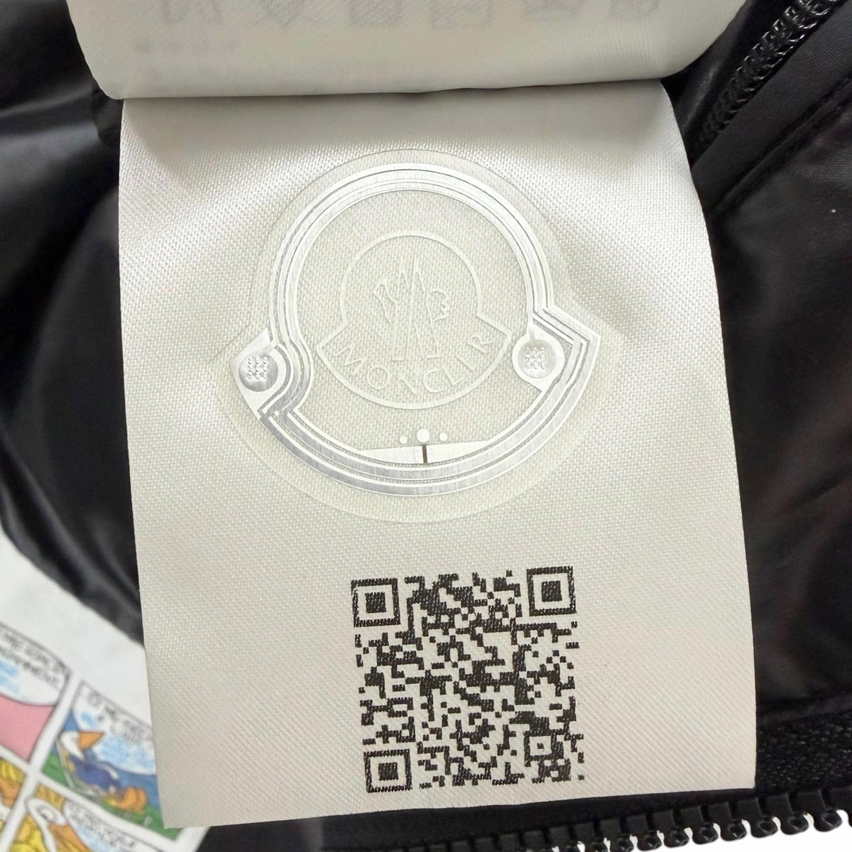 モンクレール CARDAMINE GILET カルダミン ジレ フードロゴ ダウンベスト ブラック 2 メンズ