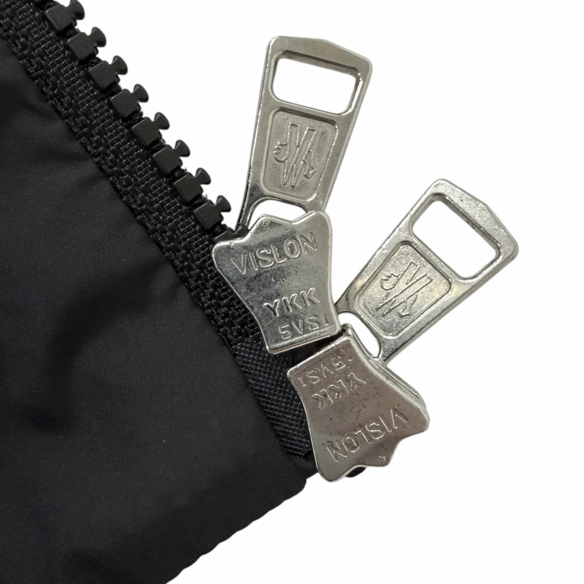 モンクレール CARDAMINE GILET カルダミン ジレ フードロゴ ダウンベスト ブラック 2 メンズ