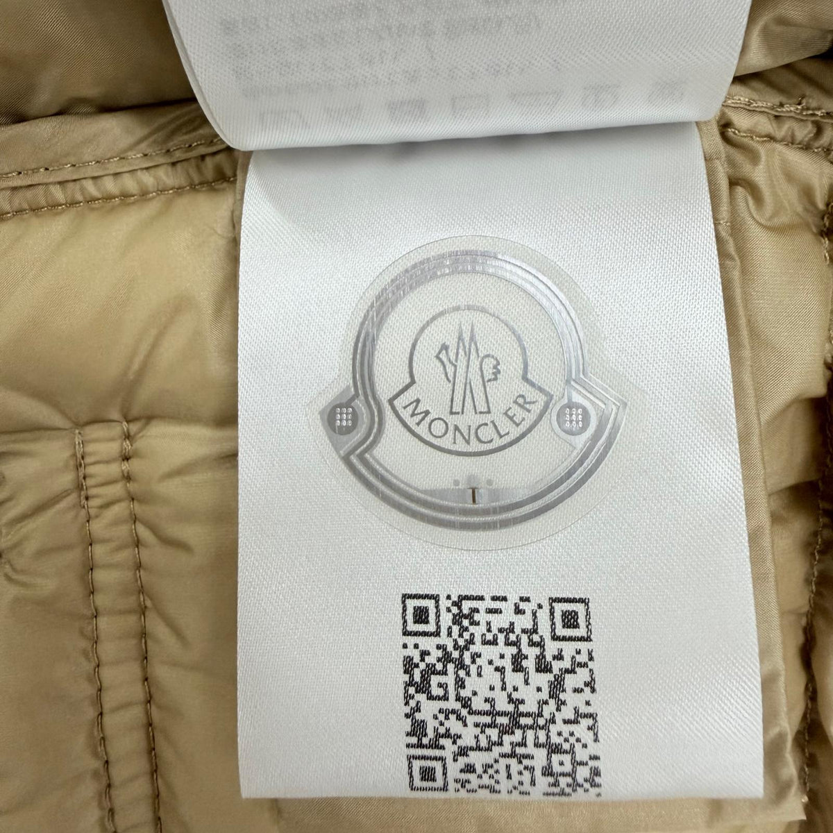 モンクレール LANS ロゴワッペン ポケッダブル収納袋付 ZIP UP ダウンジャケット ベージュ 1 レディース