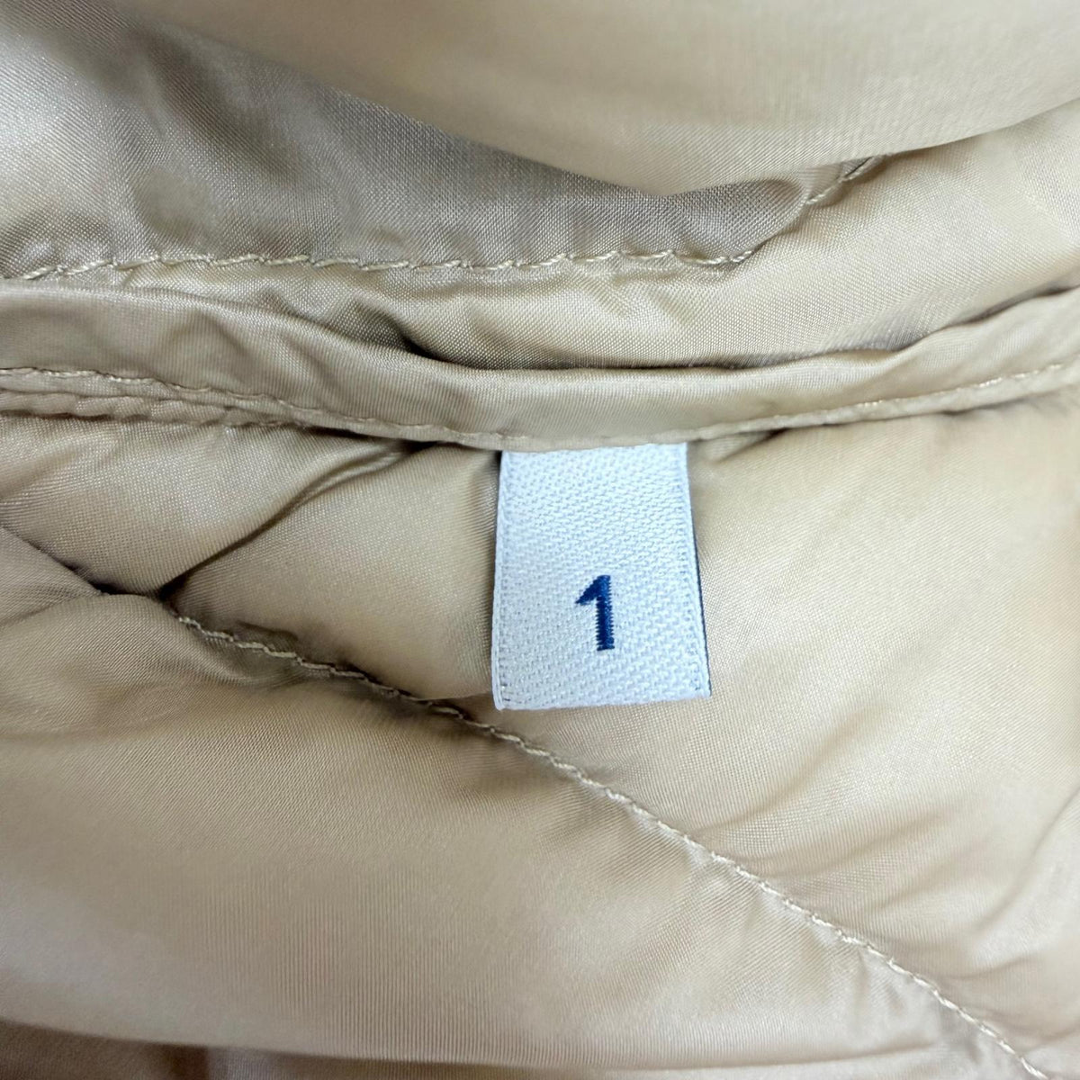 モンクレール LANS ロゴワッペン ポケッダブル収納袋付 ZIP UP ダウンジャケット ベージュ 1 レディース