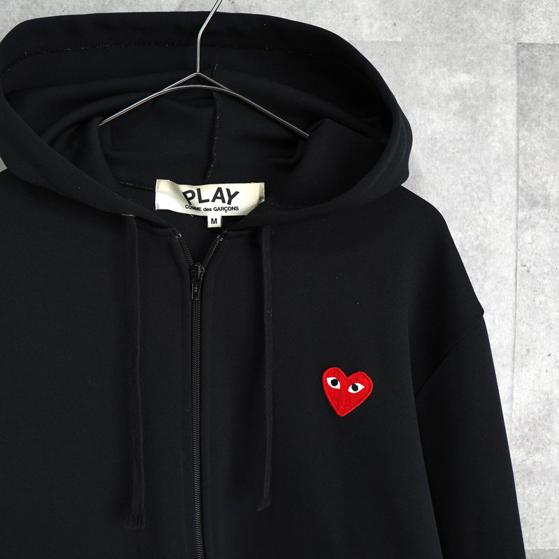 プレイ コム デ ギャルソン ハートロゴ ジップアップ パーカー ブラック