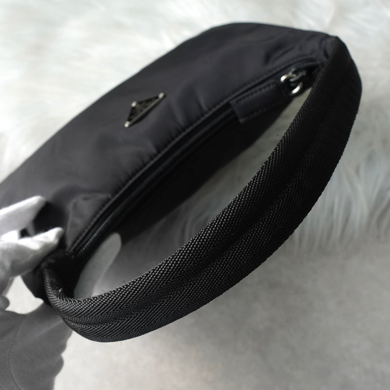 プラダ ミニ ハンドバッグ ブラック