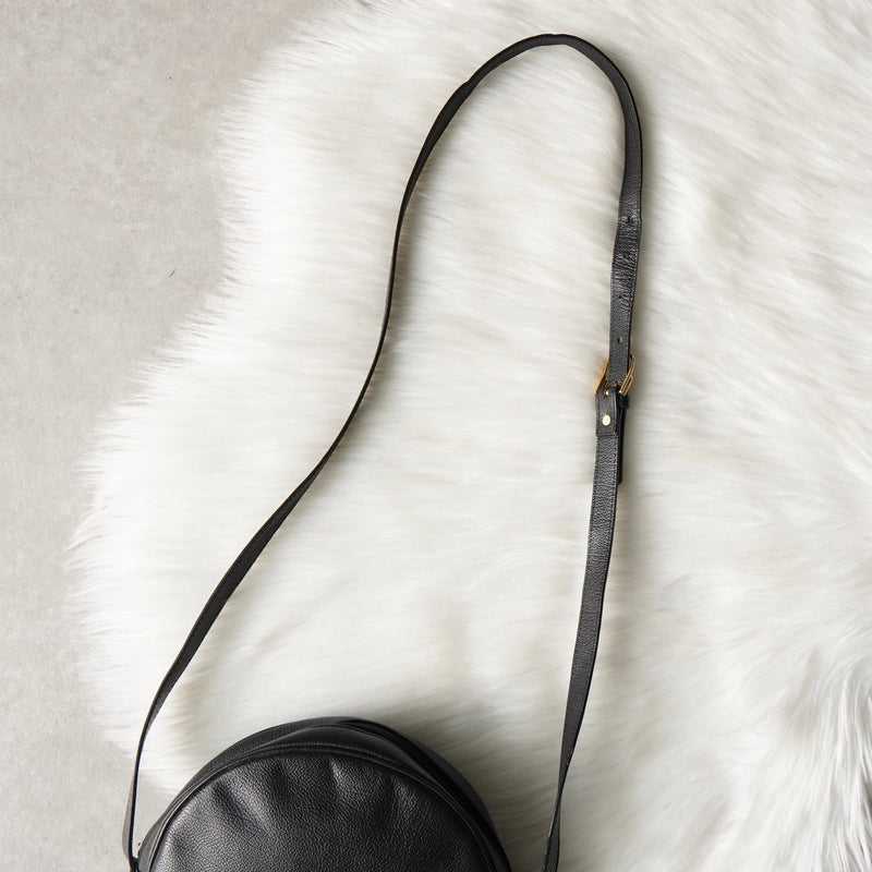 イヴ サンローラン ヴィンテージ YSLロゴ ショルダーバッグ ポシェット ブラック