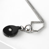 シャネル ココマーク サークル プレート ラインストーン ネックレス シルバー/ブラック 03/A - NEWSED