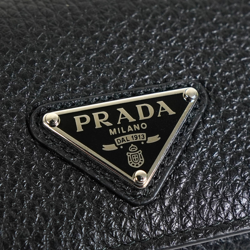 プラダ ヴィッテロダイノレザー トライアングルロゴ 三つ折り財布 ブラック ICタグ内蔵