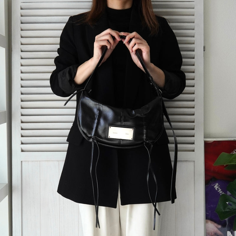 マーティン キム ロゴプレート レザー ワンショルダーバッグ ブラック