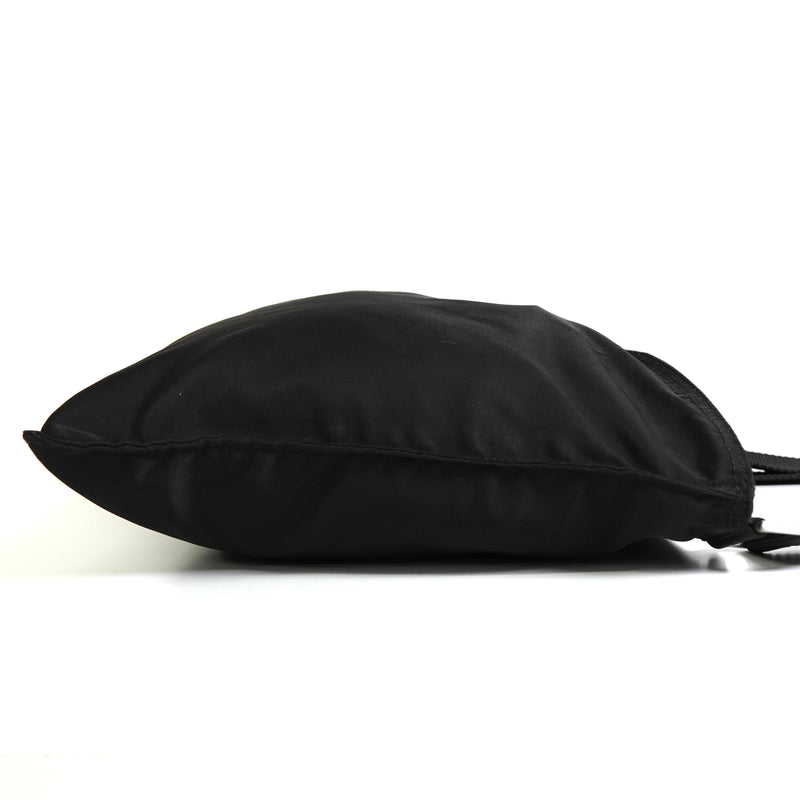 プラダ トライアングルロゴ テスート ポコノ ナイロン ショルダーバッグ ブラック