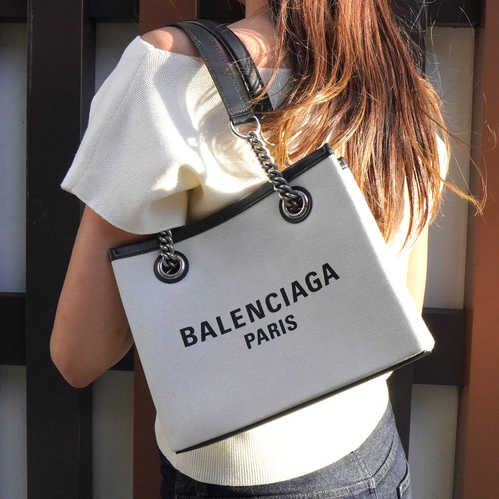 【関税・送料込み】BALENCIAGA ハンドバッグ Balenciaga アワーグラス ハンドバッグ S 通販 - FARFETCH