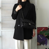 シャネル 1番台 ココマーク マトラッセ キャビアスキン チェーンショルダーバッグ ブラック - NEWSED