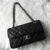 シャネル 1番台 ココマーク マトラッセ キャビアスキン チェーンショルダーバッグ ブラック