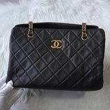 シャネル 1番台 ココマーク マトラッセ ラムスキン チェーンショルダーバッグ トートバッグ ブラック - NEWSED