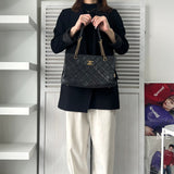 シャネル 1番台 ココマーク マトラッセ ラムスキン チェーンショルダーバッグ トートバッグ ブラック - NEWSED