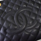 シャネル 1番台 ココマーク マトラッセ キャビアスキン GSTバッグ トートバッグ ブラック - NEWSED